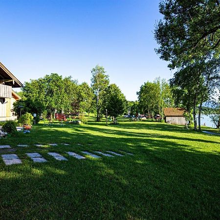 Ferienwohnungen Am Strandbad Chieming Exteriör bild